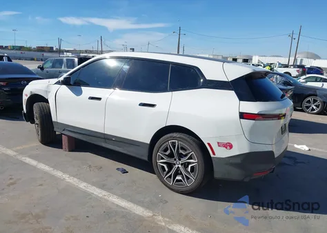 2024 BMW Ix xDrive50 из США, поврежденный, VIN WB523CF08RCN19734